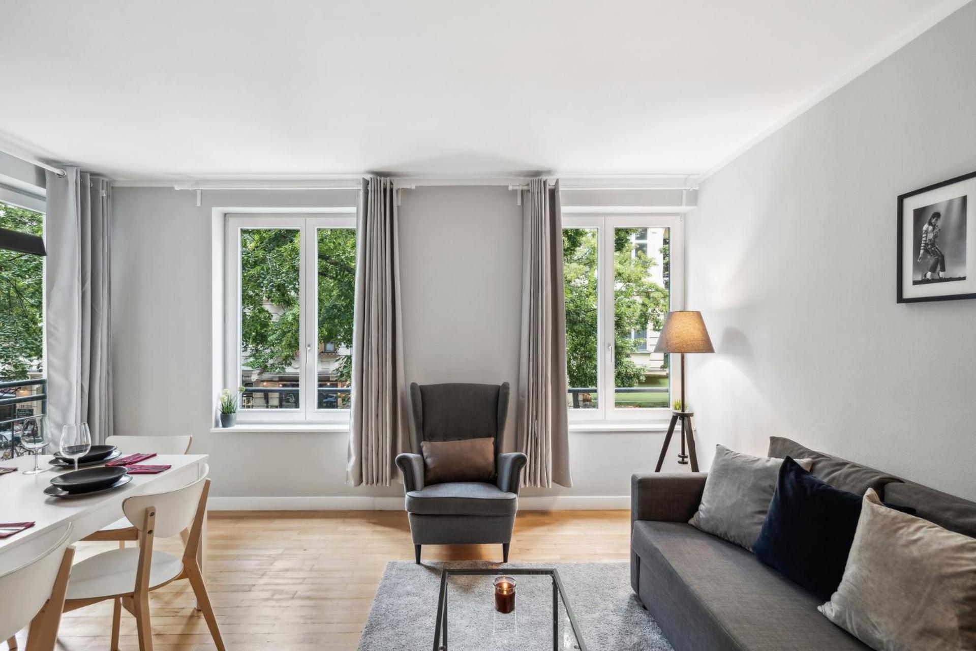 Traumhafte Wohnung Mitten In Charlottenburg Berlino Esterno foto